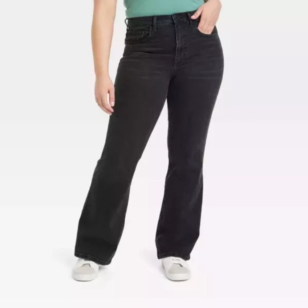 P20 NWT Universal Thread High Rise Flare Jean - Size: 16S
